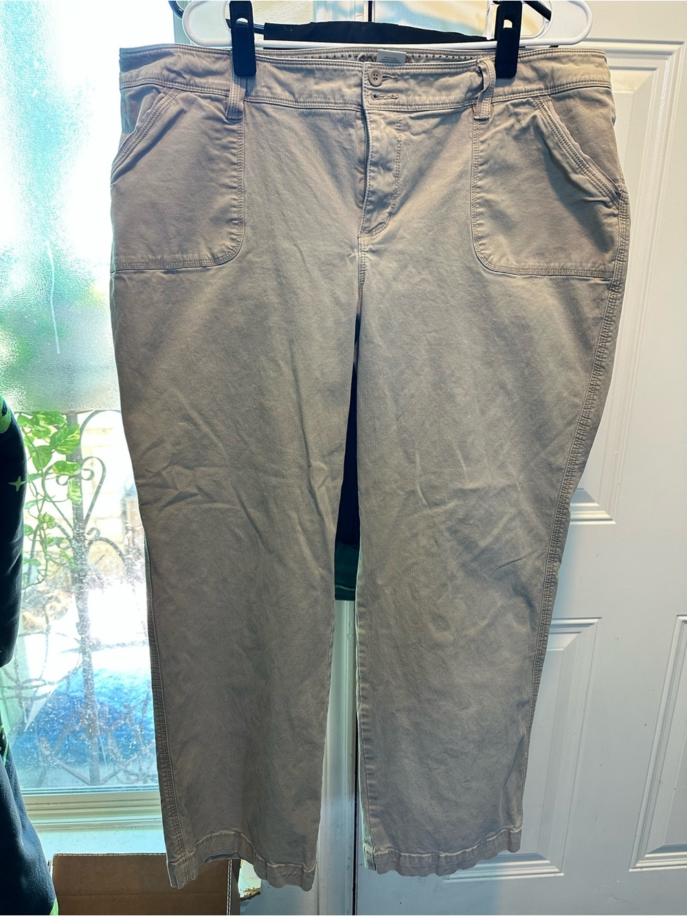 Sonoma Life + Style Woman Khaki Cargo Pants Size 18W